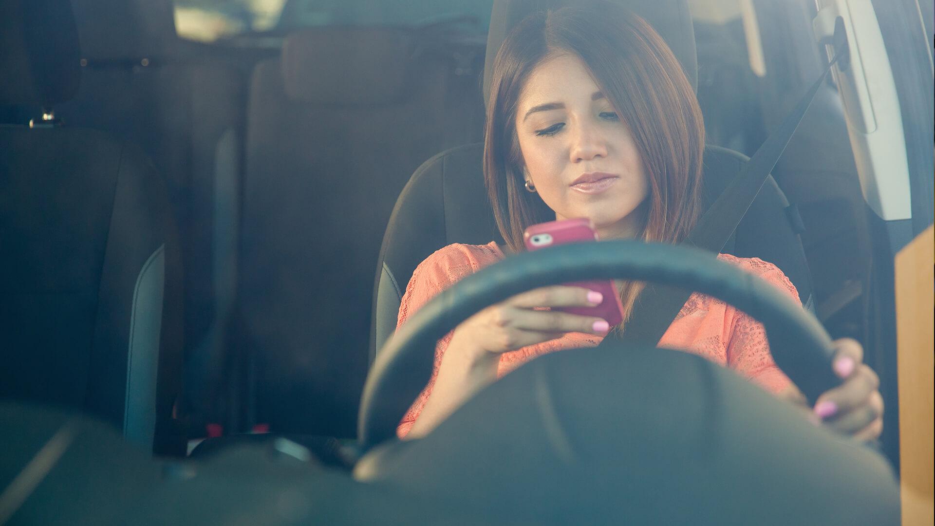 use of cell phone while driving essay